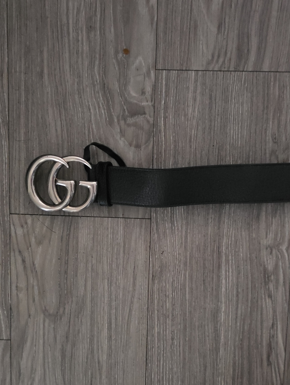 Authentic Gucci 80/32 Black Leather Belt with Silver Double G Buckle